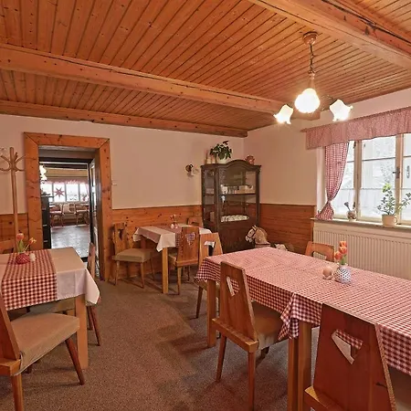 Gasthof A Restaurace U Paseku *
