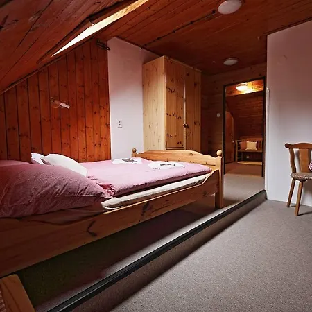 A Restaurace U Paseku Inn