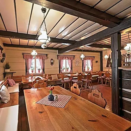 A Restaurace U Paseku 宾馆 *