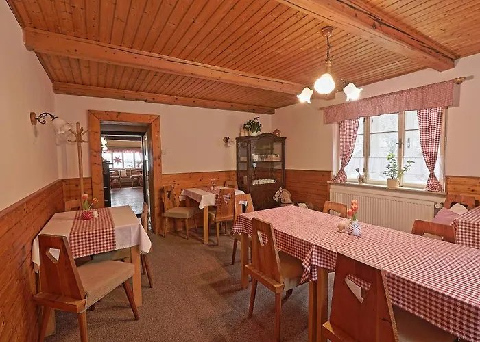 بيت ريفي A Restaurace U Paseku *